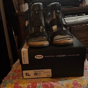 Dr Scholl’s, memory form black sandals